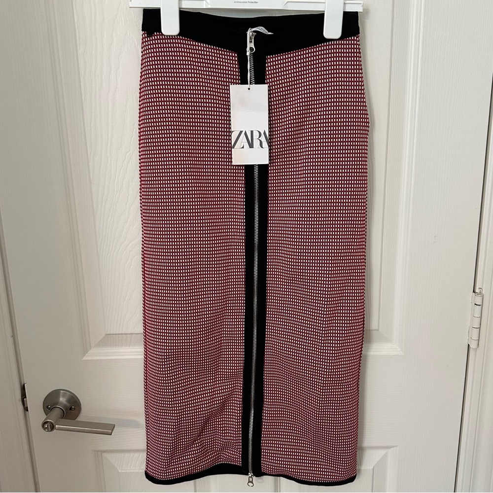 NWT Zara Red & White Houndstooth Midi Skirt Size Small